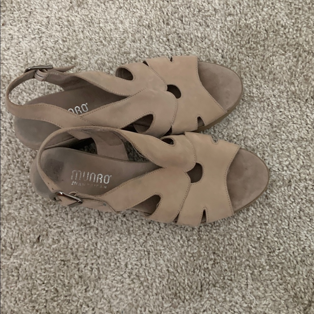 Munro "Lola" Sandal